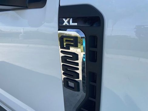 New 2026 Ford F250 XL w/ FX4 Off-Road Package image 25