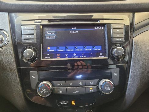 Used 2019 Nissan Rogue Sport SV AWD/4WD image 25