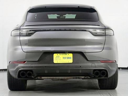 Used 2023 Porsche Cayenne E-Hybrid image 11