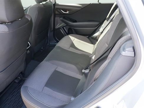 Used 2023 Subaru Outback Premium image 11