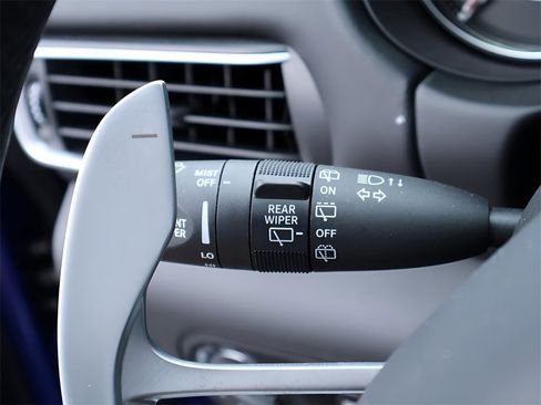 Used 2024 Maserati Levante GT Ultima image 32