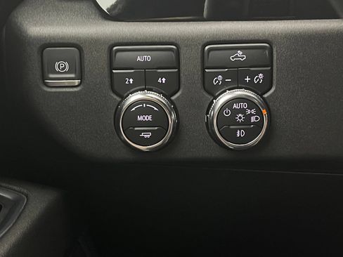 Used 2023 GMC Sierra 1500 Elevation AWD/4WD image 21