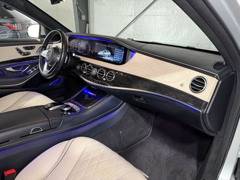 Used 2019 Mercedes-Benz S 560 Sedan image 29