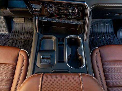 Used 2026 GMC Sierra 3500 Denali Ultimate image 28