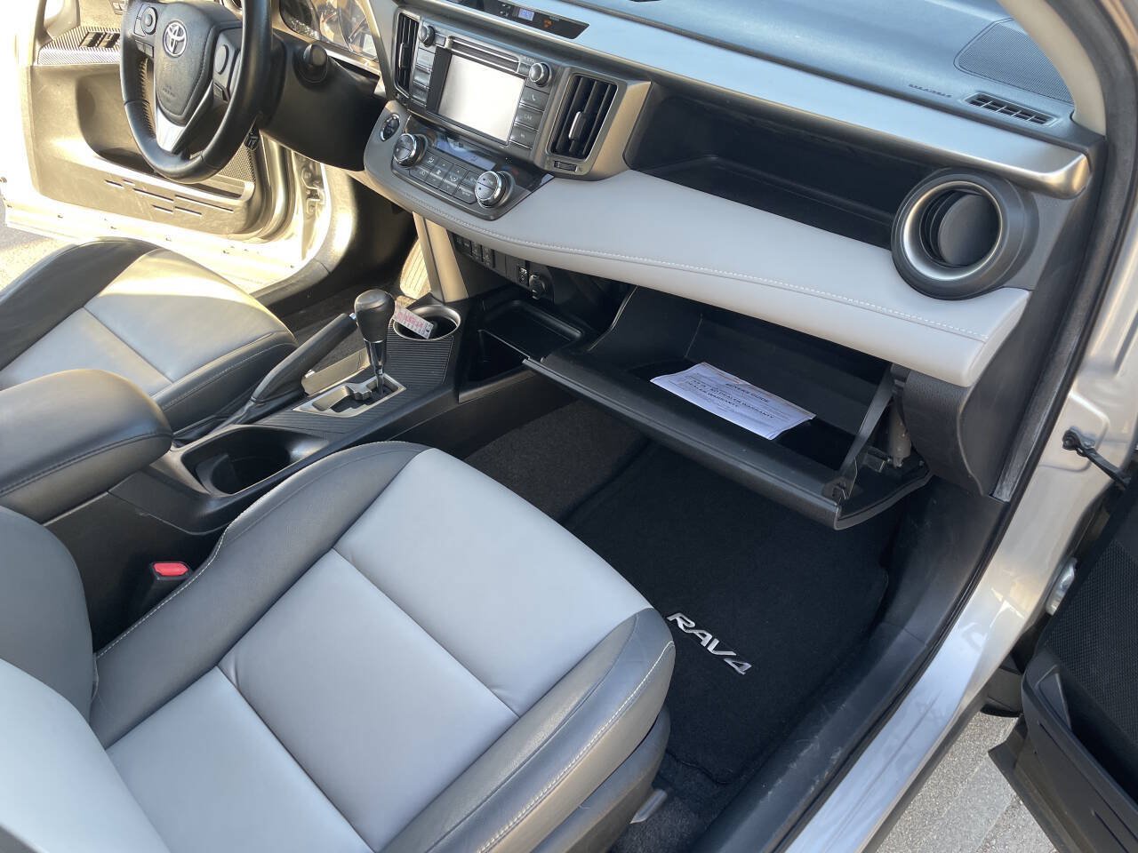 Used 2013 Toyota RAV4 Limited AWD/4WD image 30