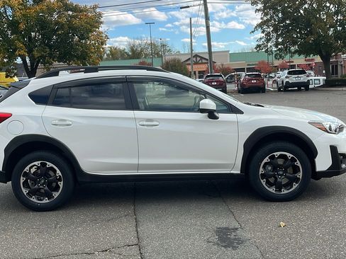 Certified 2023 Subaru Crosstrek 2.0i Premium image 8