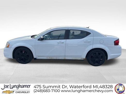 Used 2013 Dodge Avenger SE image 6