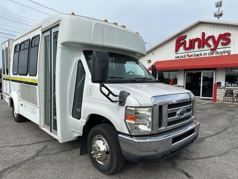 Used 2008 Ford E-350 and Econoline 350 Super Duty image 1