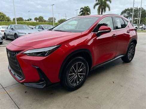 Certified 2022 Lexus NX 250 250 Premium image 3