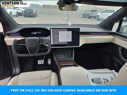 Used 2023 Tesla Model X Standard Range image 9