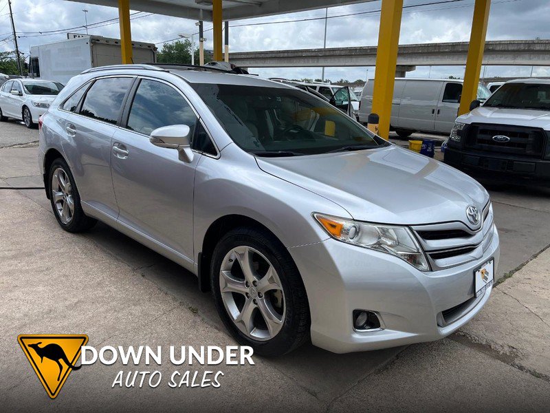 Used 2014 Toyota Venza LE FWD image 1