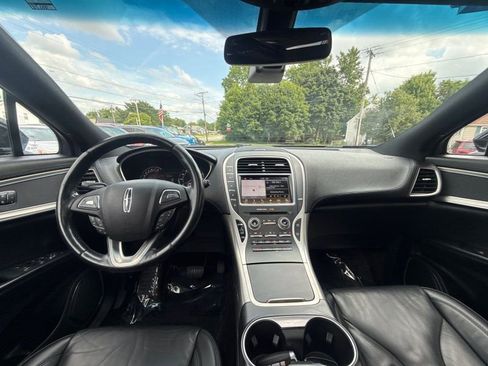 Used 2017 Lincoln MKX Select w/ Select Plus Package AWD/4WD image 21