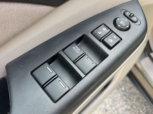 Used 2014 Honda CR-V EX image 11