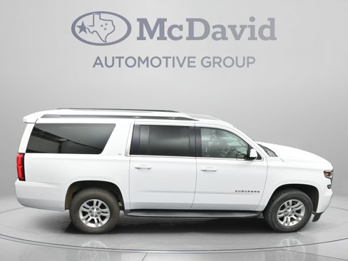 Used 2018 Chevrolet Suburban LT RWD image 41