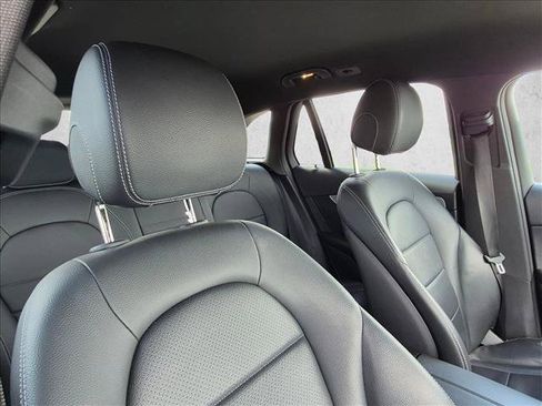 Used 2019 Mercedes-Benz GLC 300 image 14