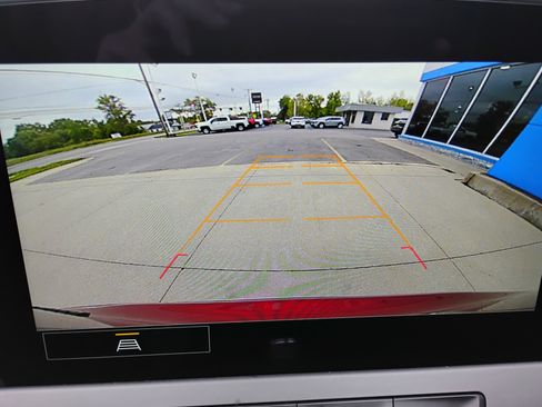Used 2024 Chevrolet Blazer LT w/ Convenience Package FWD image 6