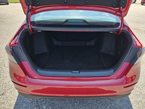 Used 2025 Honda Accord SE image 17