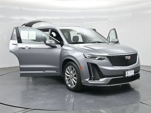 Used 2023 Cadillac XT6 Premium Luxury FWD image 37