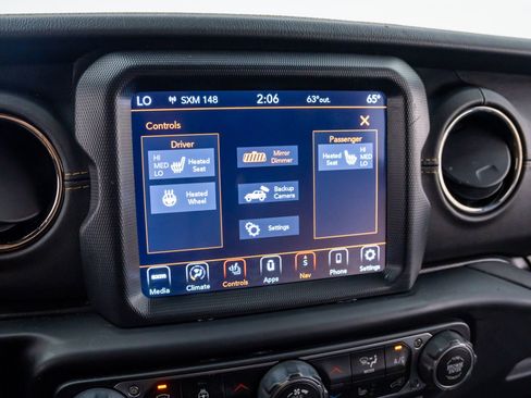 Used 2021 Jeep Wrangler Unlimited Sahara image 24