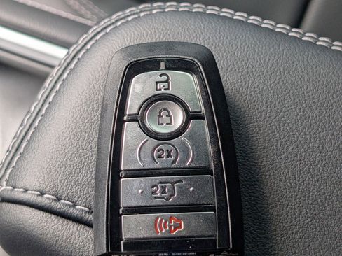 New 2026 Ford Expedition Platinum w/ Stealth Performance Package image 32