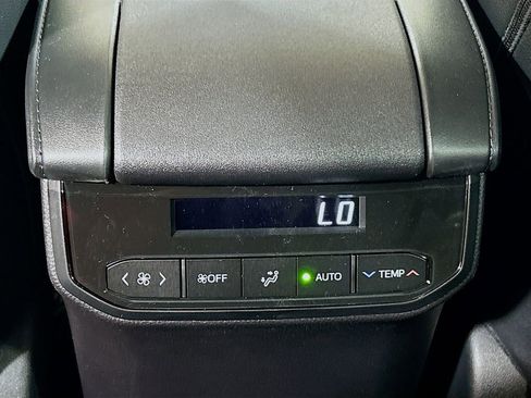 New 2026 Toyota Highlander XSE image 26