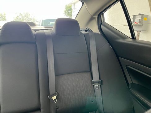 Used 2025 Nissan Altima 2.5 SV image 37