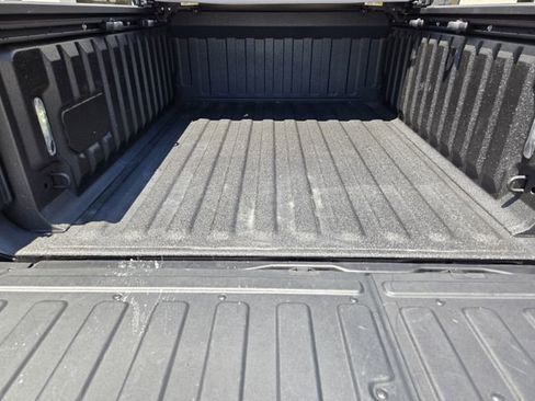 Used 2025 RAM 1500 Limited AWD/4WD image 43