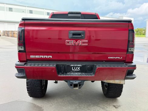 Used 2019 GMC Sierra 2500 Denali w/ Duramax Plus Package AWD/4WD image 11