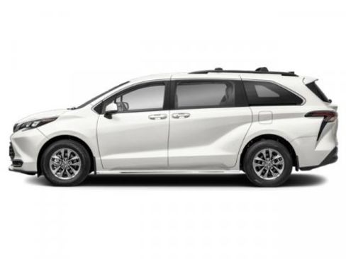 New 2026 Toyota Sienna LE AWD/4WD image 3