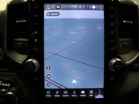 New 2026 RAM 1500 4x4 Crew Cab image 21