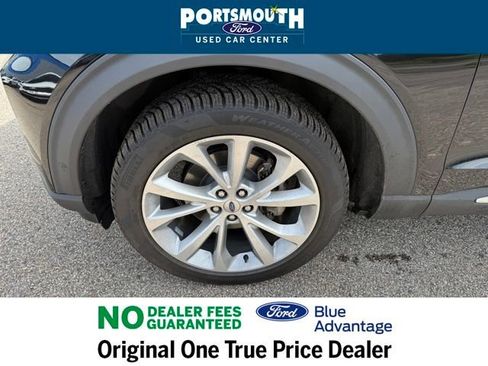 Certified 2022 Ford Explorer Platinum w/ Equipment Group 601A image 31