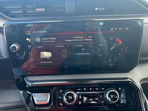 Used 2023 GMC Sierra 1500 AT4 w/ Technology Package image 21