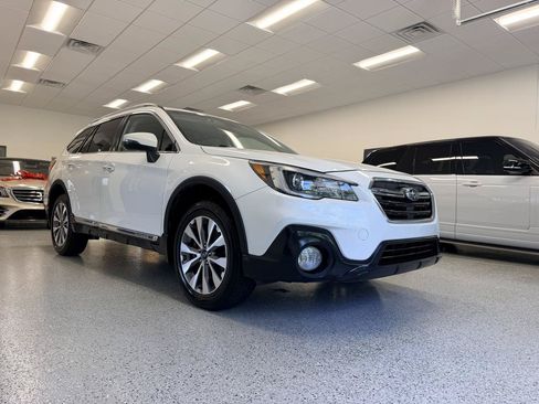 Used 2018 Subaru Outback 2.5i Touring w/ Protection Package #1 AWD/4WD image 11
