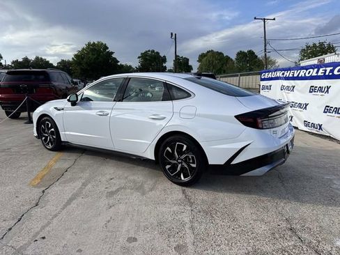 Used 2025 Hyundai Sonata SEL FWD image 15