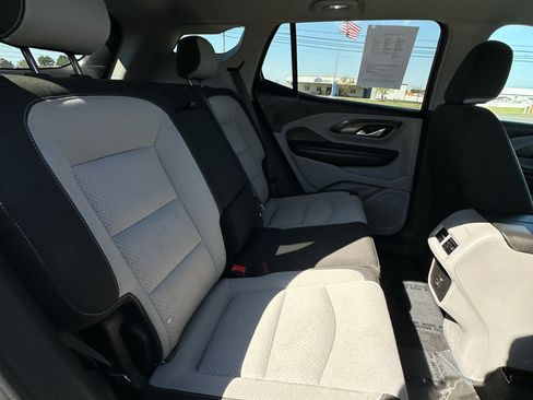 Used 2023 GMC Terrain SLE w/ Driver Convenience Package image 42