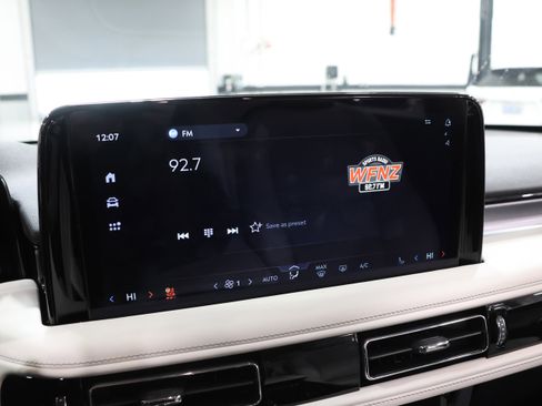 Used 2025 Lincoln Aviator AWD w/ Jet Appearance Package image 23