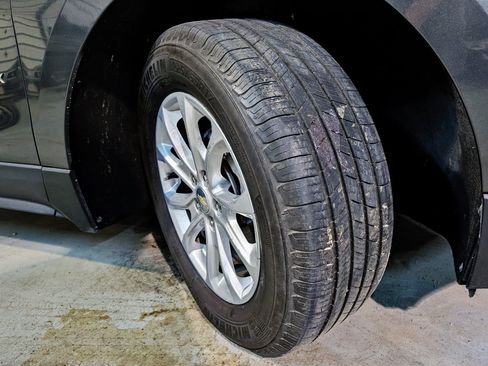 Used 2018 Chevrolet Equinox LT FWD image 53