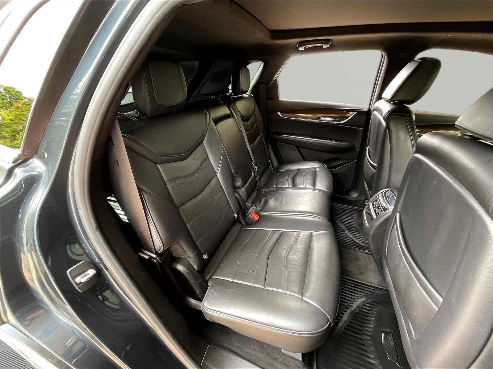 Used 2019 Cadillac XT5 Platinum AWD/4WD image 25
