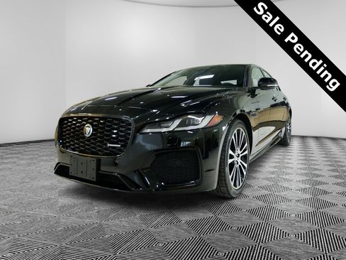 Used 2024 Jaguar XF R-Dynamic SE image 1
