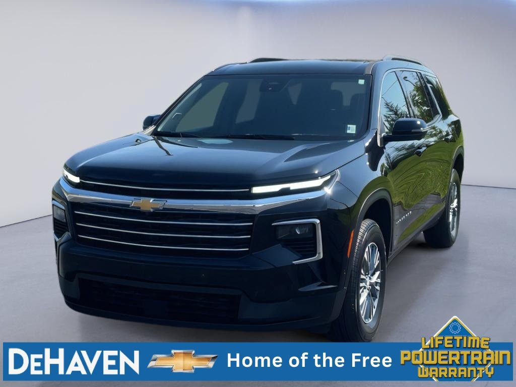 Used 2024 Chevrolet Traverse LT w/ Enhanced Driving Package FWD image 1