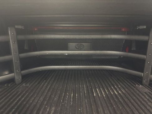 Used 2014 Toyota Tundra Platinum image 33