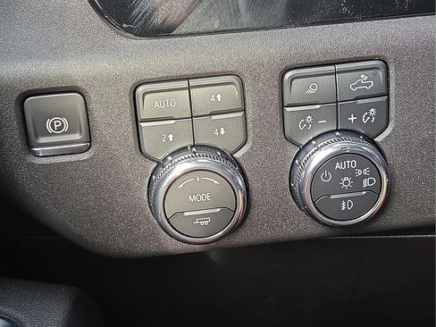 Used 2026 GMC Sierra 1500 SLT w/ SLT Premium Package image 22