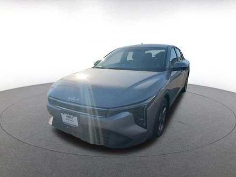 Used 2025 Kia K4 LXS image 4