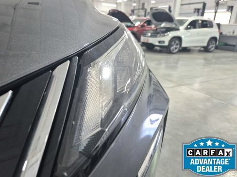 Used 2023 Nissan Rogue SV FWD image 13