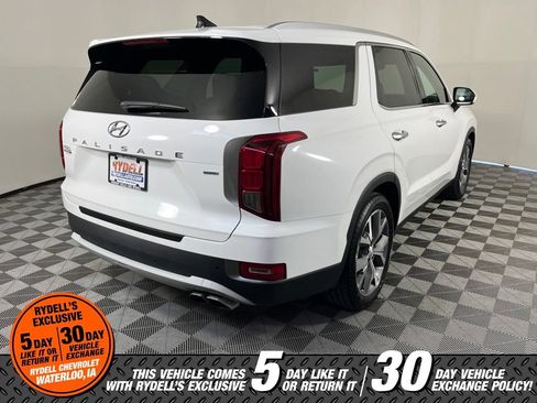 Used 2022 Hyundai Palisade SEL w/ 8P Bench Seat Package AWD/4WD image 12