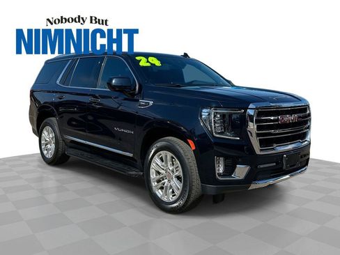 Used 2024 GMC Yukon SLT RWD image 1