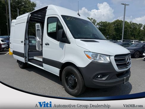 Used 2026 Mercedes-Benz Sprinter 2500 image 20