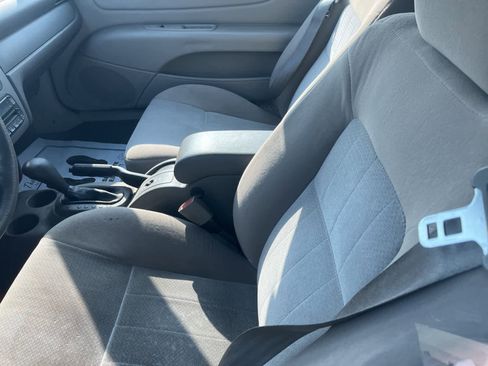 Used 2006 Chrysler Sebring Limited image 24