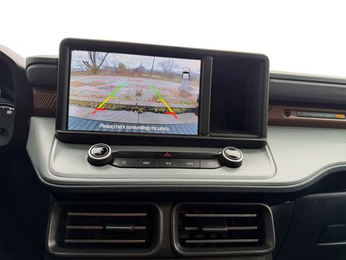 Used 2022 Ford Maverick Lariat w/ Lariat Luxury Package image 17