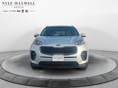 Used 2018 Kia Sportage LX w/ LX Popular Package image 18